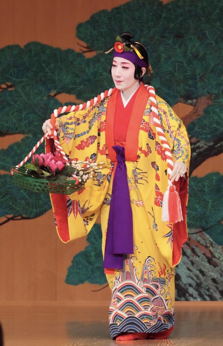 古典と創作で琉球舞踊の美を表現 志田真木「真木の会」